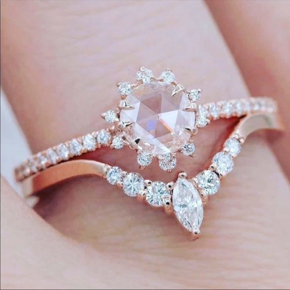 *NEW*2pc/set Rose Gold Crown Diamond 💍 Ring - Picture 2 of 6